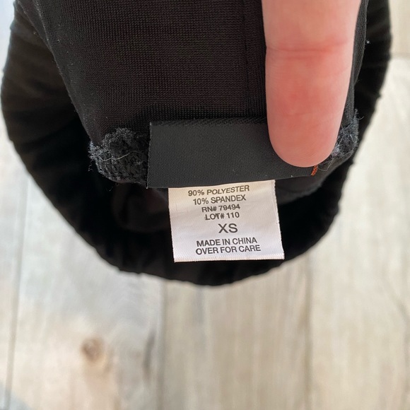 Genuine Black Long Sleeve Hooter’s Girl Uniform - Picture 5 of 6